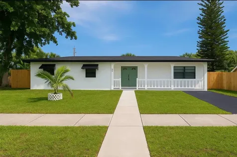 272 NE 44th Street Deerfield Beach FL 33064