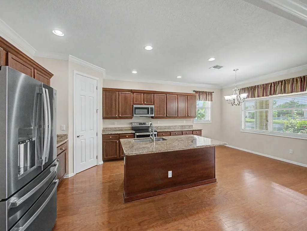 11861 SW Crestwood Circle Port St Lucie FL 34987
