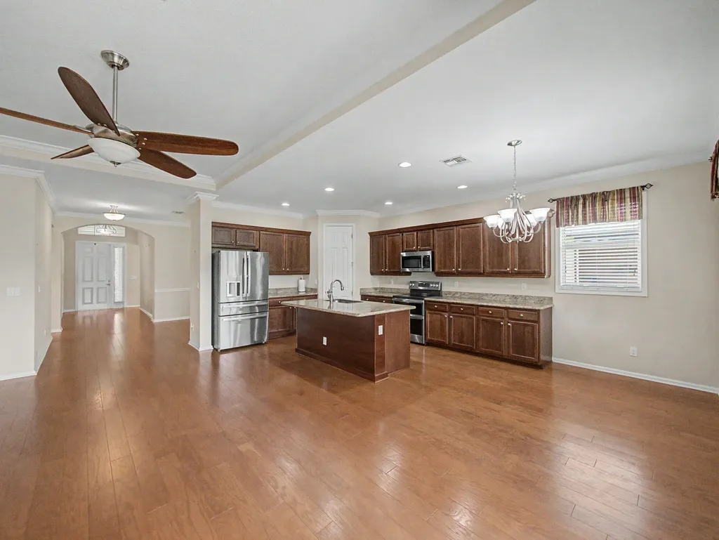 11861 SW Crestwood Circle Port St Lucie FL 34987