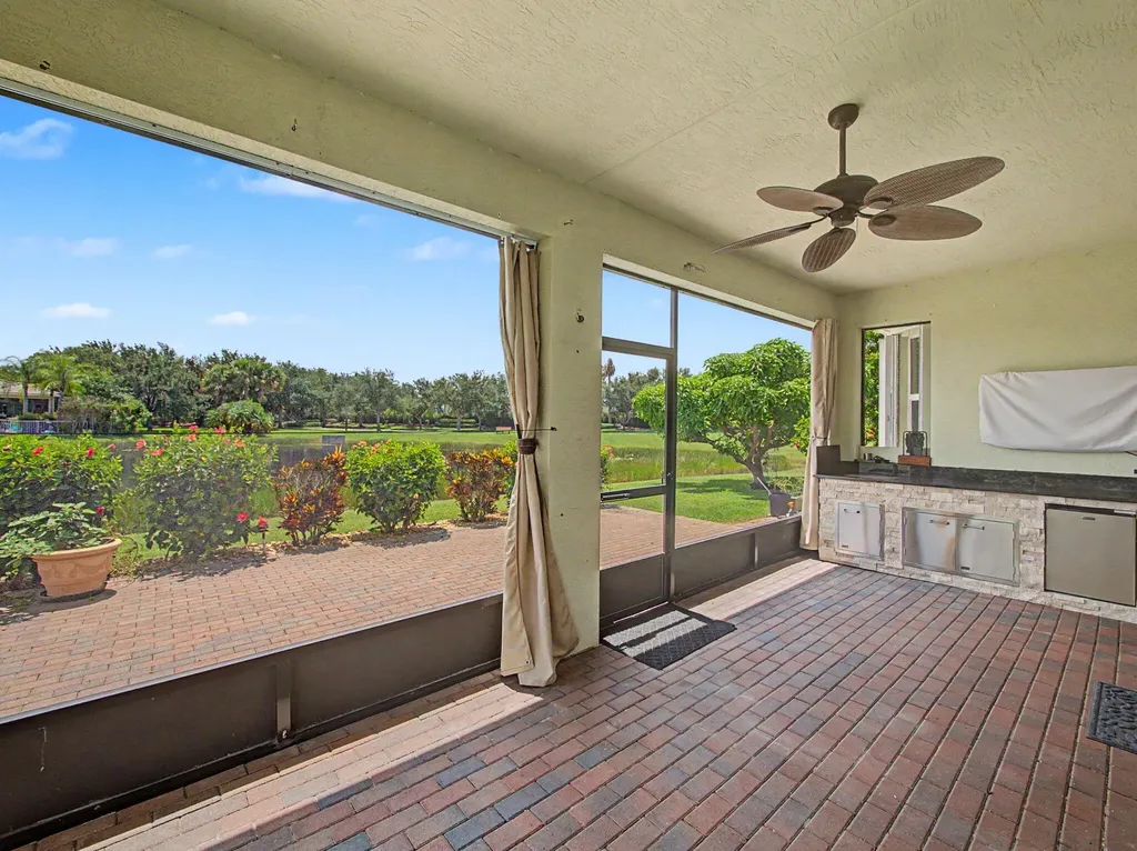 11861 SW Crestwood Circle Port St Lucie FL 34987