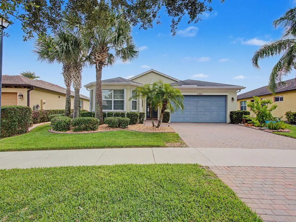 11861 SW Crestwood Circle Port St Lucie FL 34987
