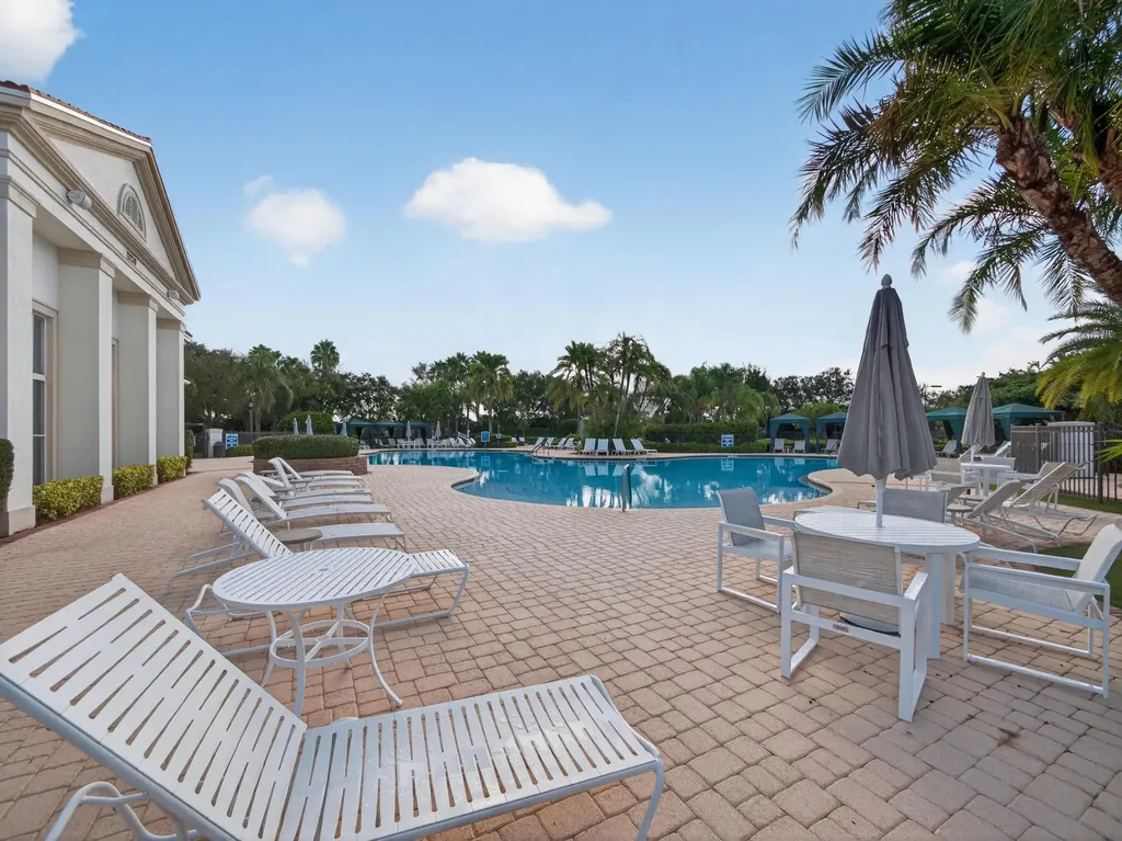 11861 SW Crestwood Circle Port St Lucie FL 34987