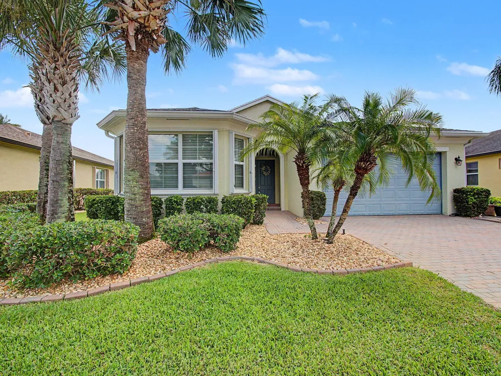 11861 SW Crestwood Circle Port St Lucie FL 34987