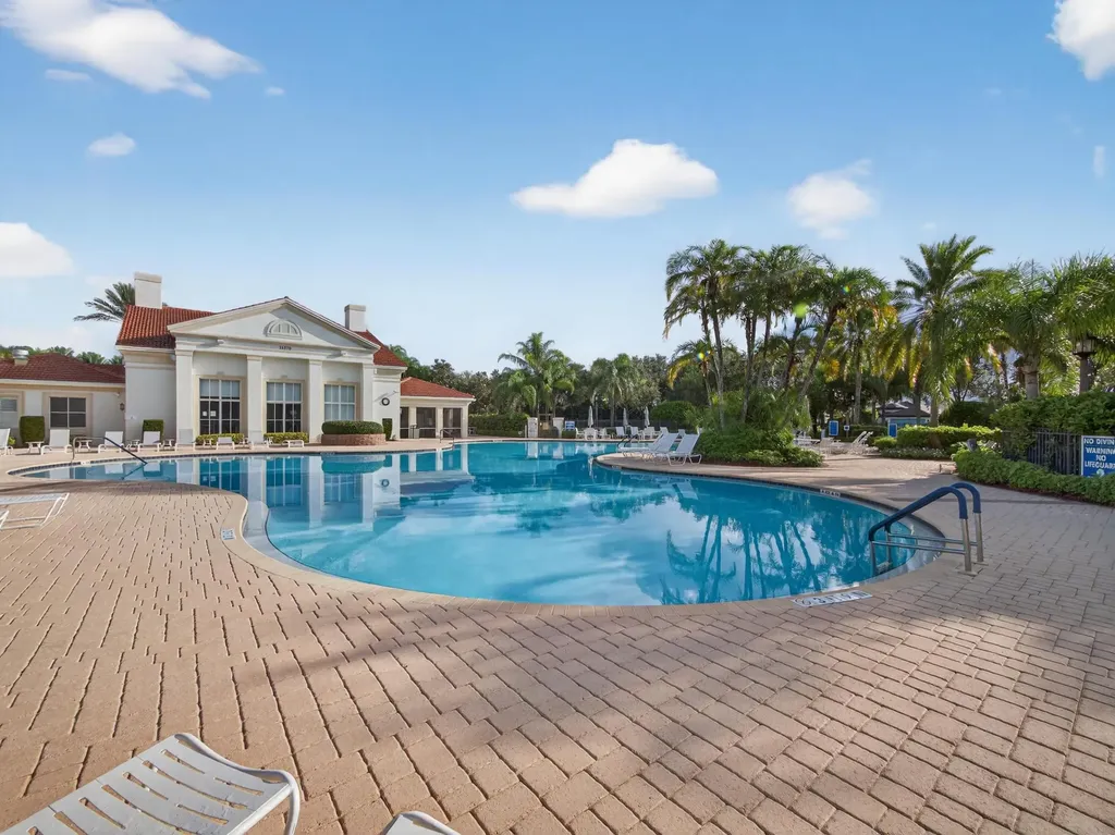 11861 SW Crestwood Circle Port St Lucie FL 34987