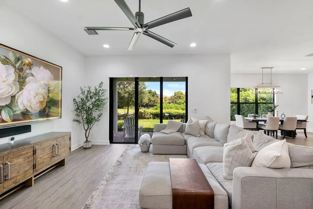 9013 NW 39th Street Coral Springs FL 33065