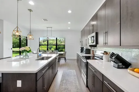 9013 NW 39th Street Coral Springs FL 33065