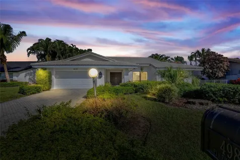 4989 Pineview Circle Delray Beach FL 33445