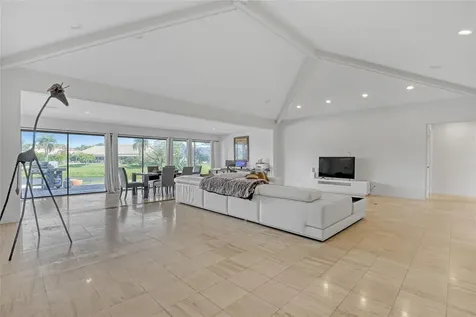 4989 Pineview Circle Delray Beach FL 33445
