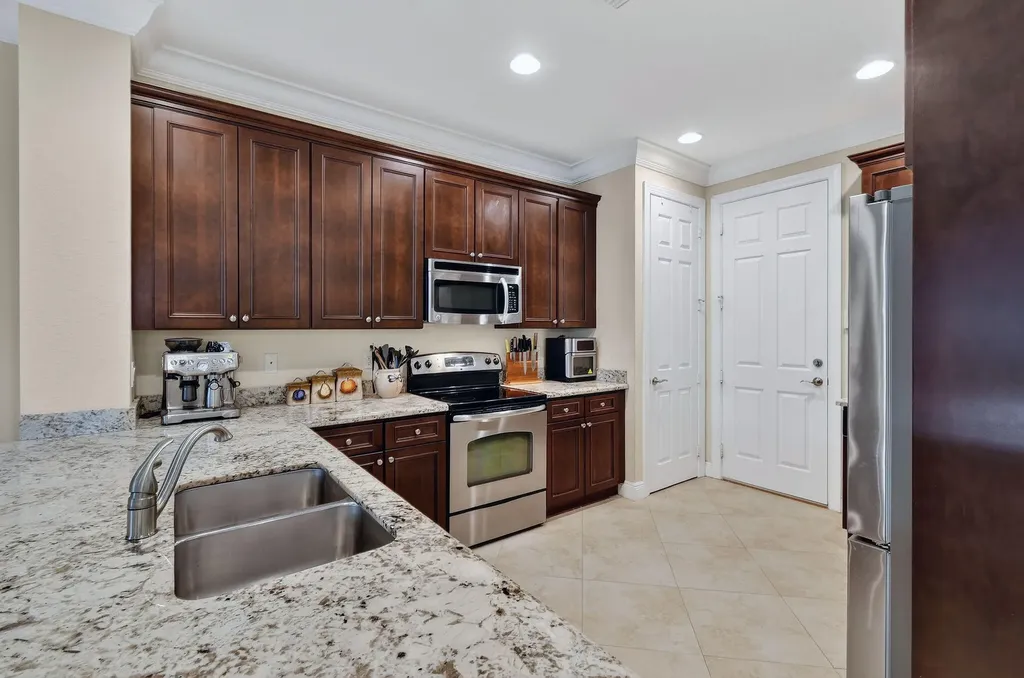 4624 Cadiz Circle Palm Beach Gardens FL 33418