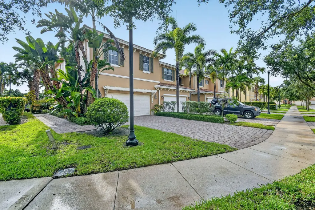 4624 Cadiz Circle Palm Beach Gardens FL 33418