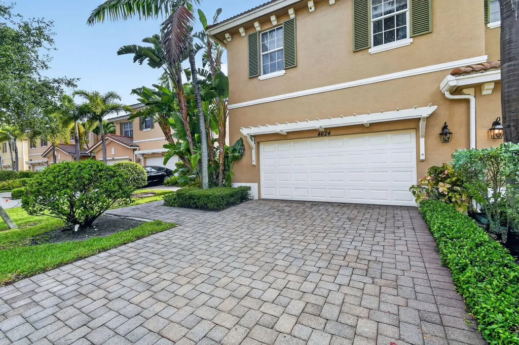 4624 Cadiz Circle Palm Beach Gardens FL 33418