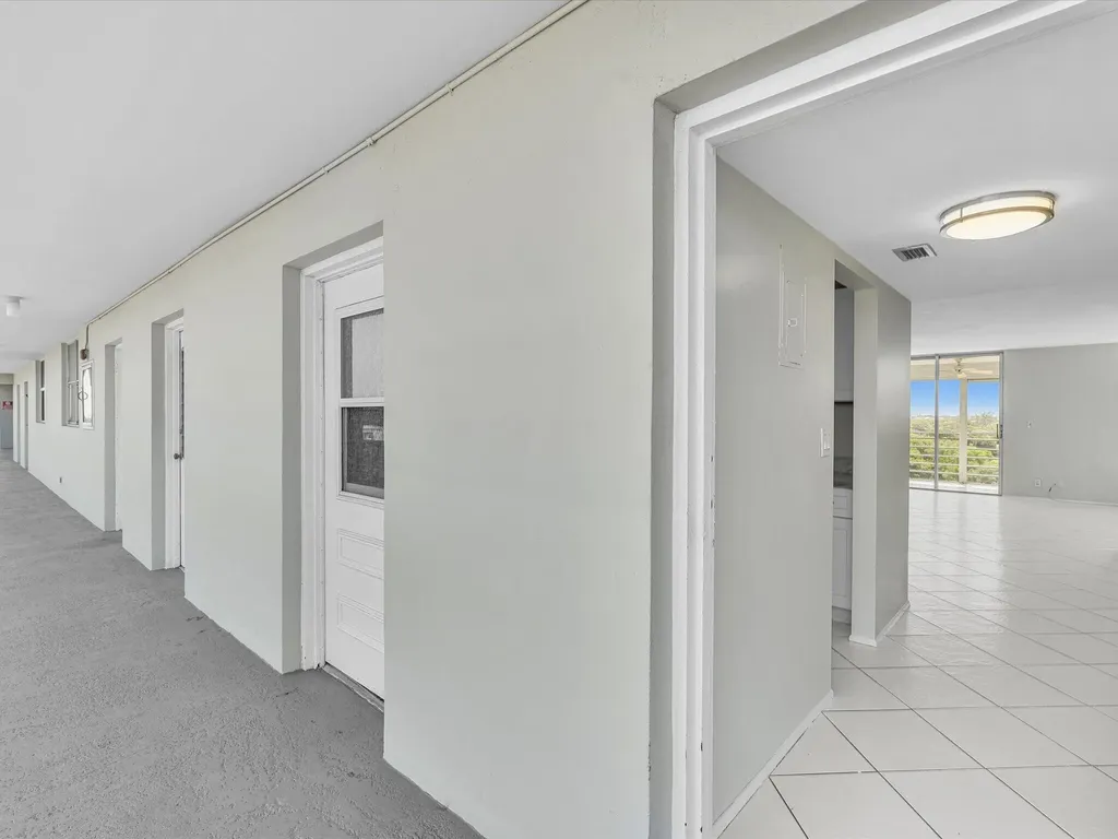 6161 NW 2nd Avenue Boca Raton FL 33487