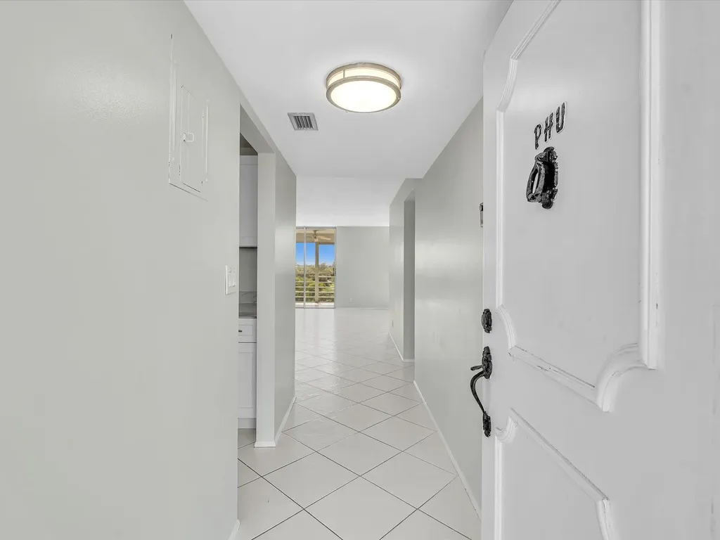 6161 NW 2nd Avenue Boca Raton FL 33487