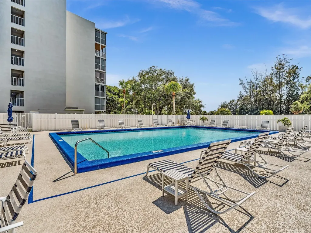 6161 NW 2nd Avenue Boca Raton FL 33487
