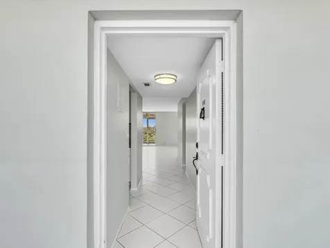 6161 NW 2nd Avenue Boca Raton FL 33487