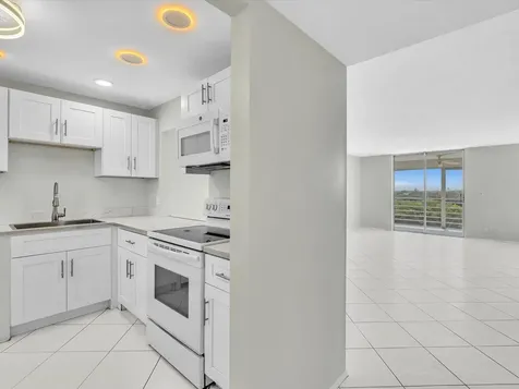 6161 NW 2nd Avenue Boca Raton FL 33487