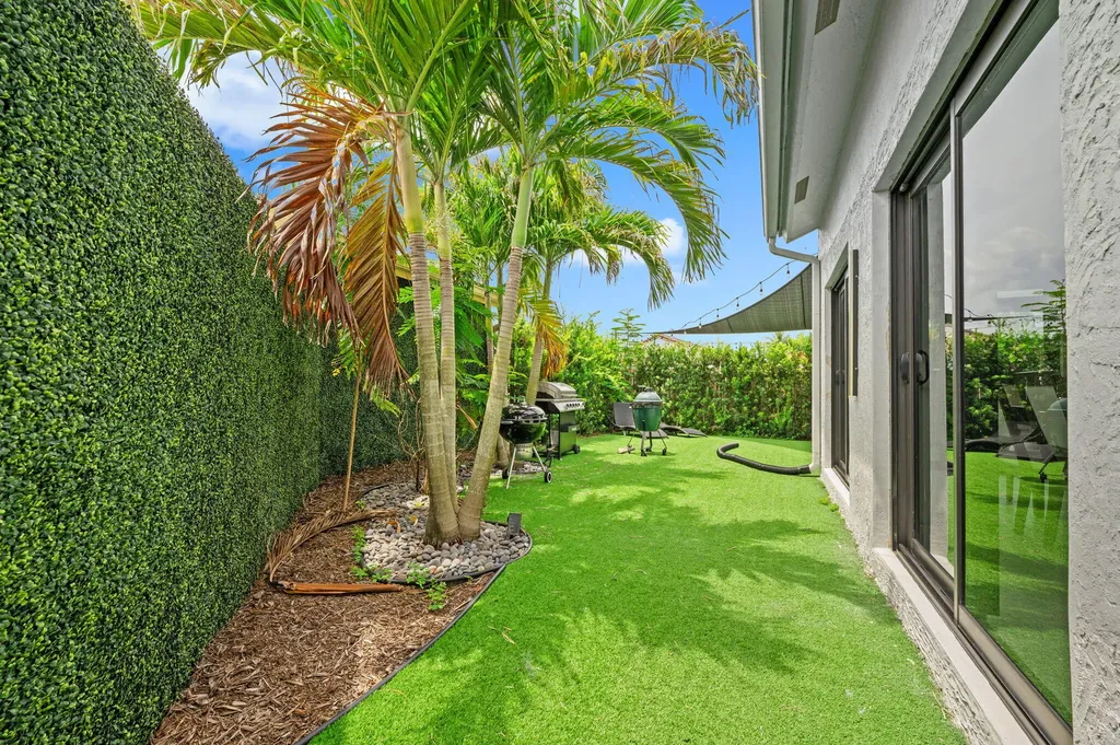 15121 S Waterford Drive Davie FL 33331