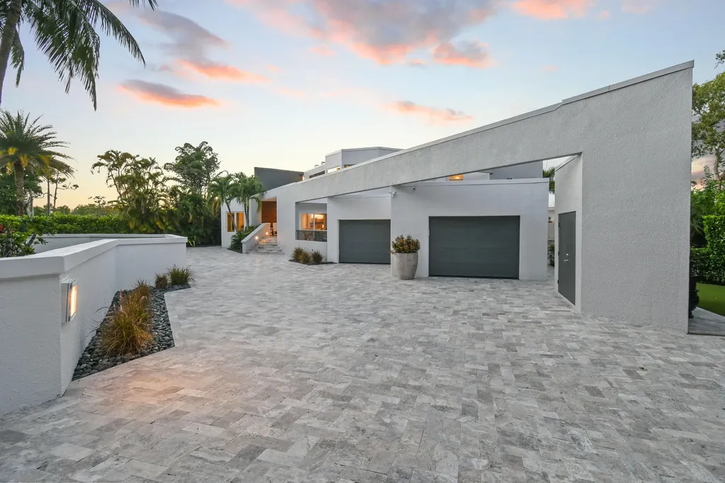 10541 SE Le Parc Jupiter FL 33469