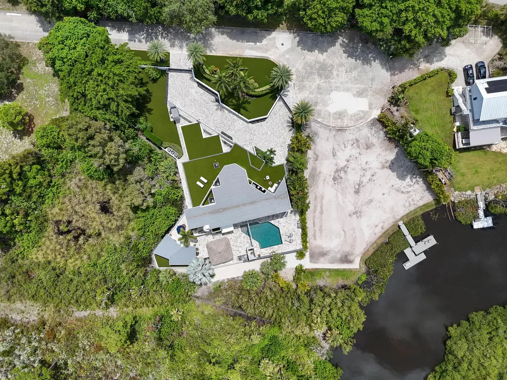 10541 SE Le Parc Jupiter FL 33469