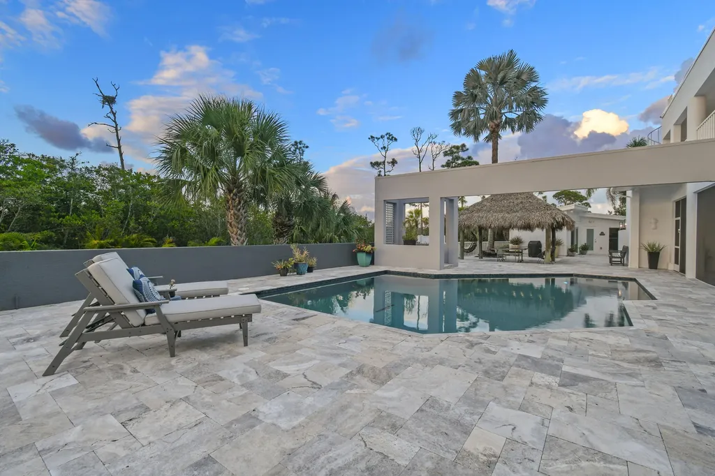 10541 SE Le Parc Jupiter FL 33469