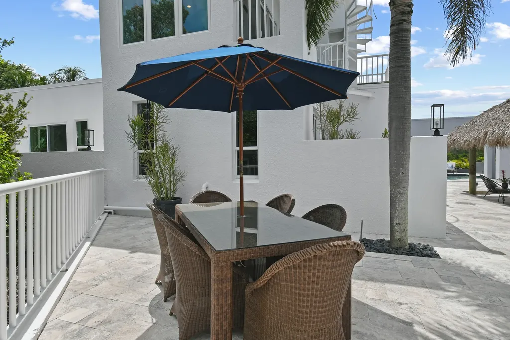 10541 SE Le Parc Jupiter FL 33469