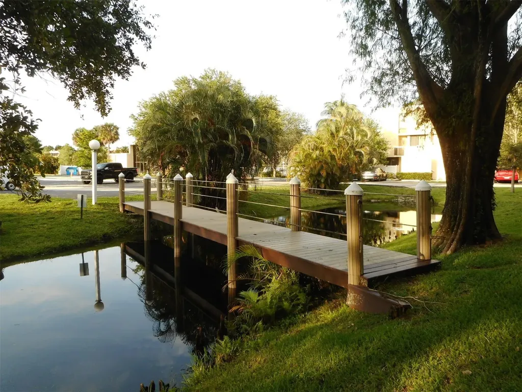 8701 SW 30th Street Davie FL 33328