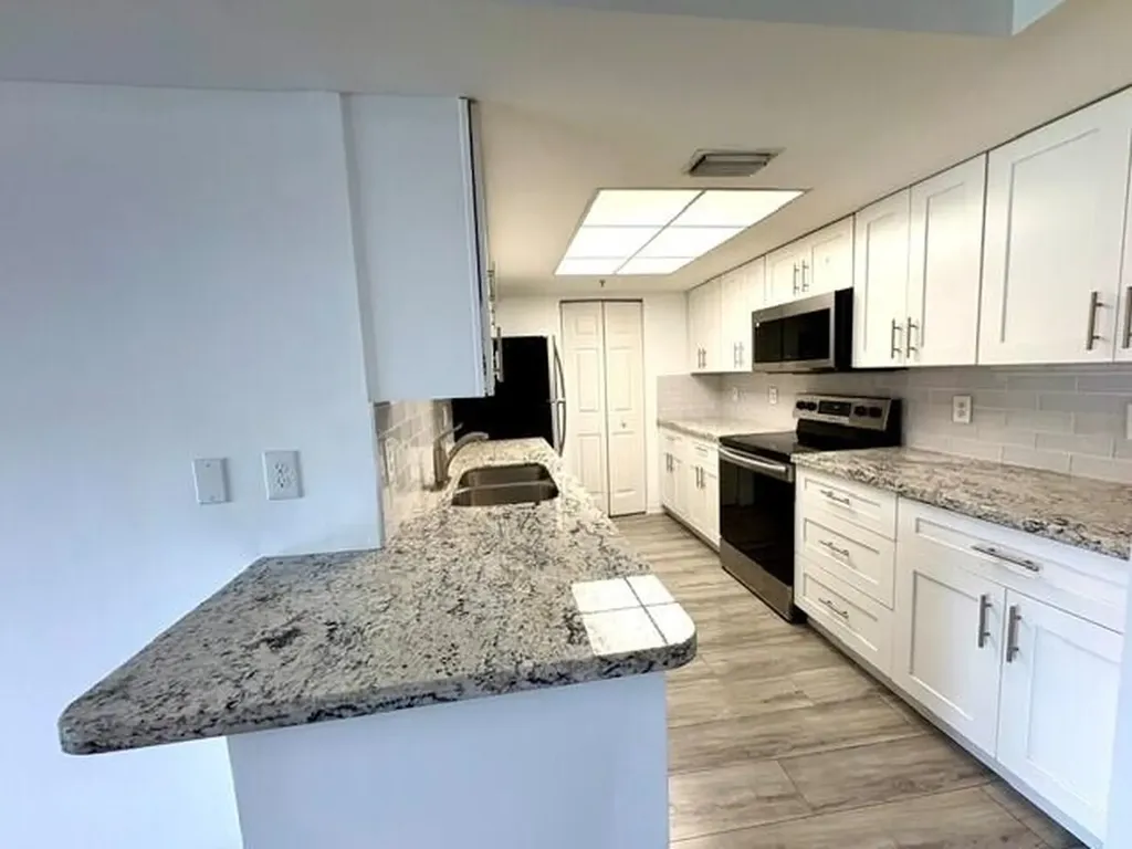 100 Crestwood Court N Royal Palm Beach FL 33411