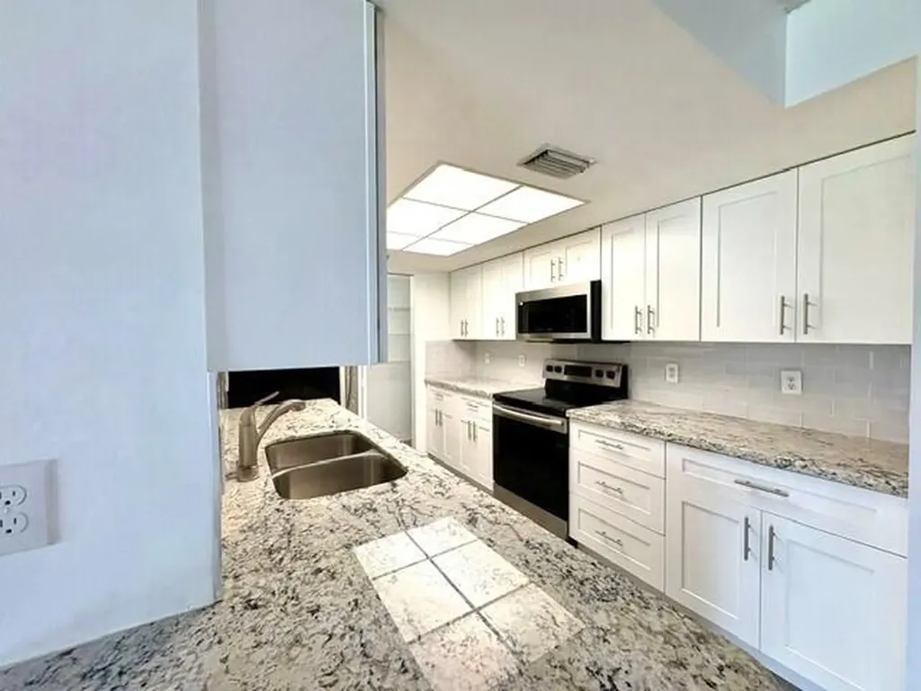 100 Crestwood Court N Royal Palm Beach FL 33411