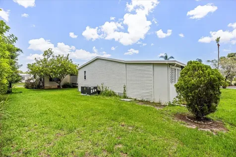 202 Sandy Bottom Place Fort Pierce FL 34982