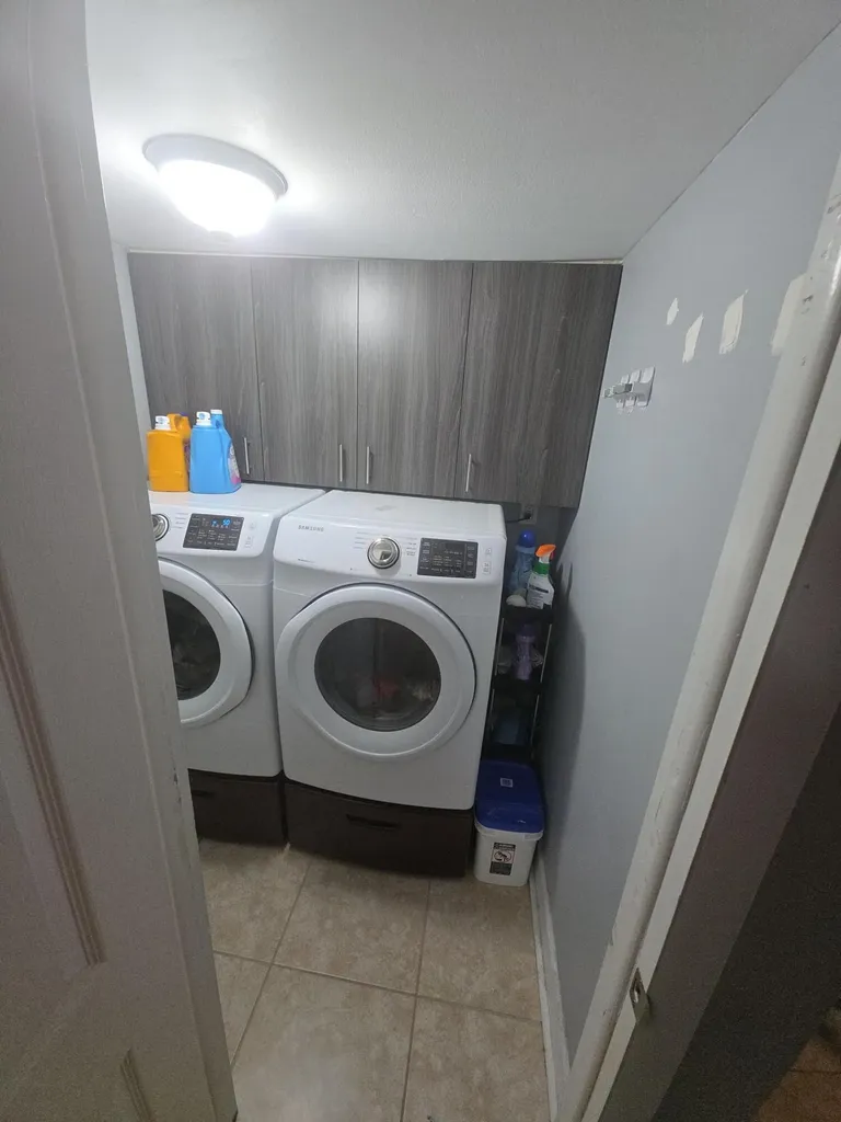 2164 White Pine Circle Greenacres FL 33415