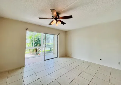 107 Wellington D West Palm Beach FL 33417
