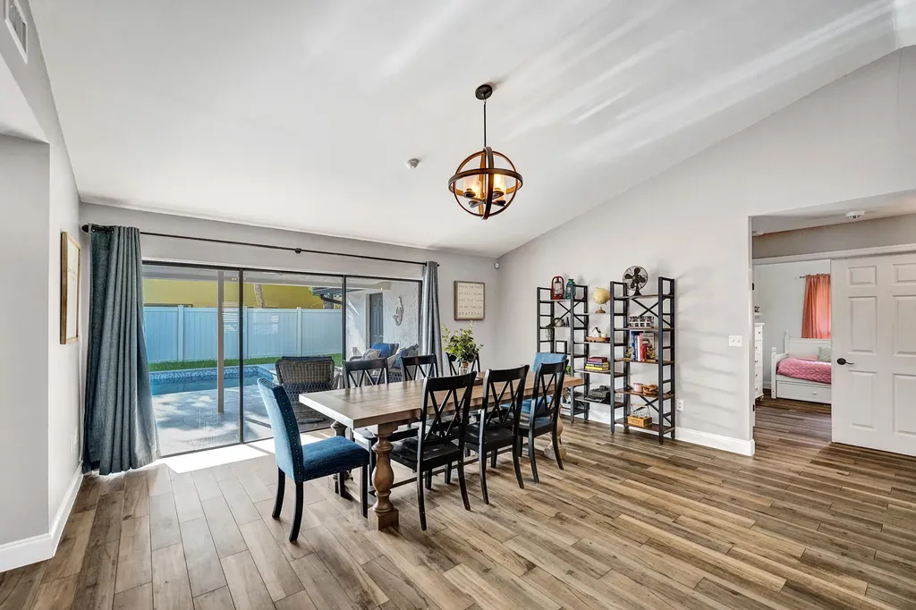 800 Blue Ridge Way Davie FL 33325