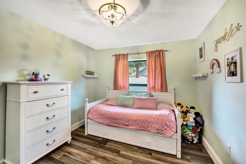 800 Blue Ridge Way Davie FL 33325