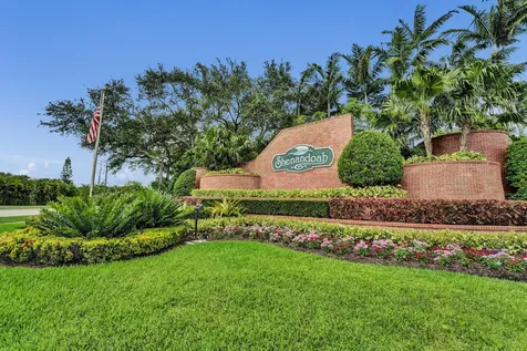 800 Blue Ridge Way Davie FL 33325