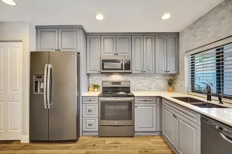 800 Blue Ridge Way Davie FL 33325
