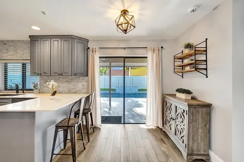 800 Blue Ridge Way Davie FL 33325