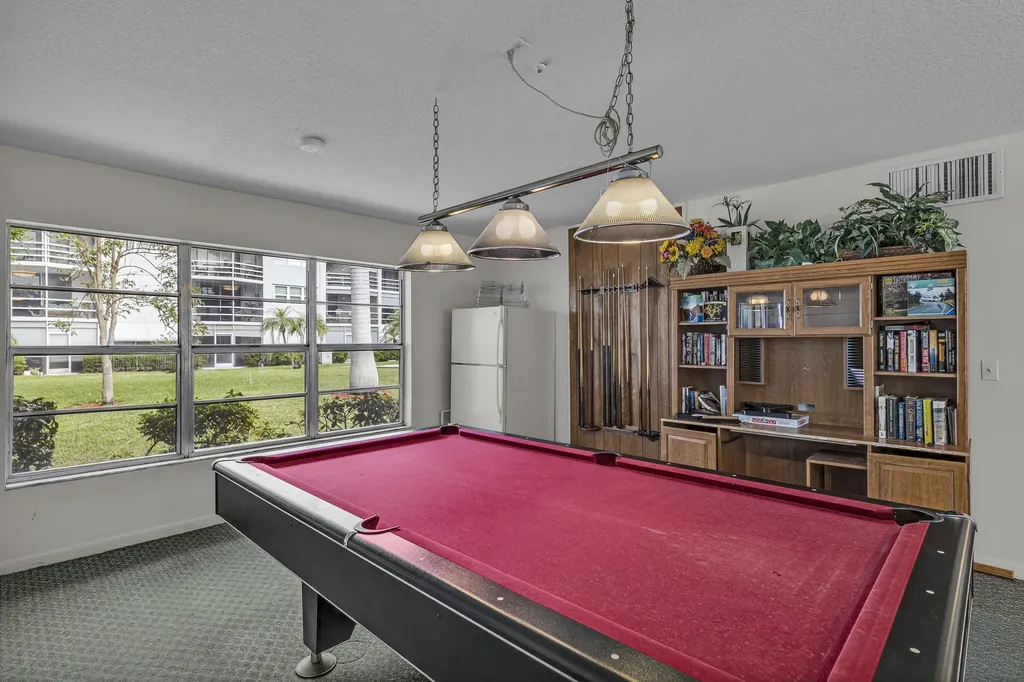 400 SE 10th Street Deerfield Beach FL 33441