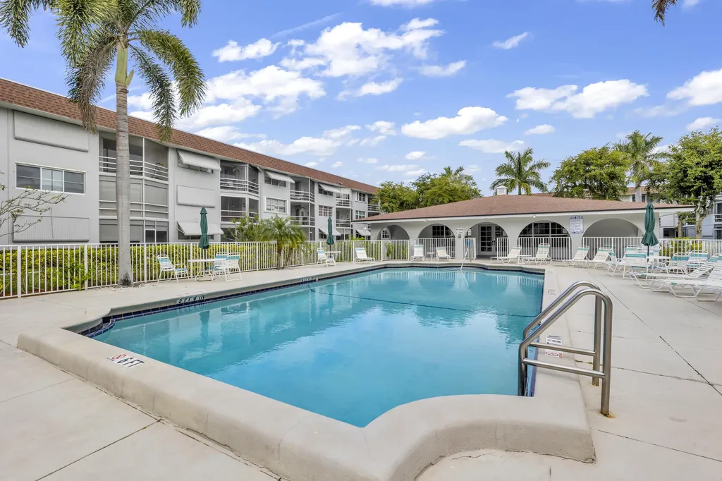 400 SE 10th Street Deerfield Beach FL 33441