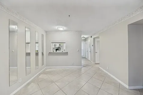 400 SE 10th Street Deerfield Beach FL 33441