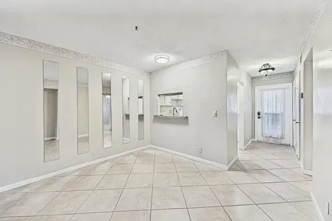 400 SE 10th Street Deerfield Beach FL 33441