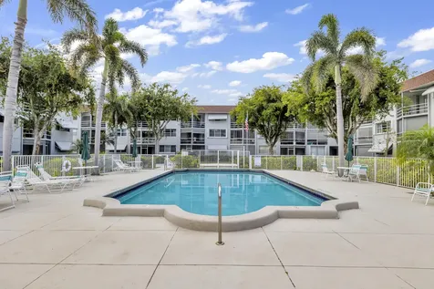 400 SE 10th Street Deerfield Beach FL 33441