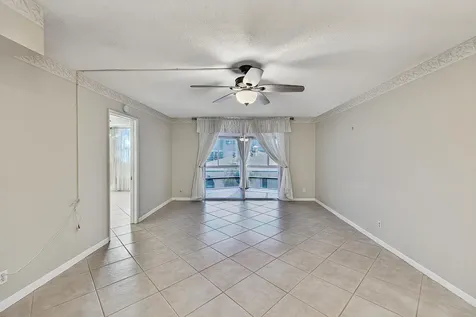 400 SE 10th Street Deerfield Beach FL 33441