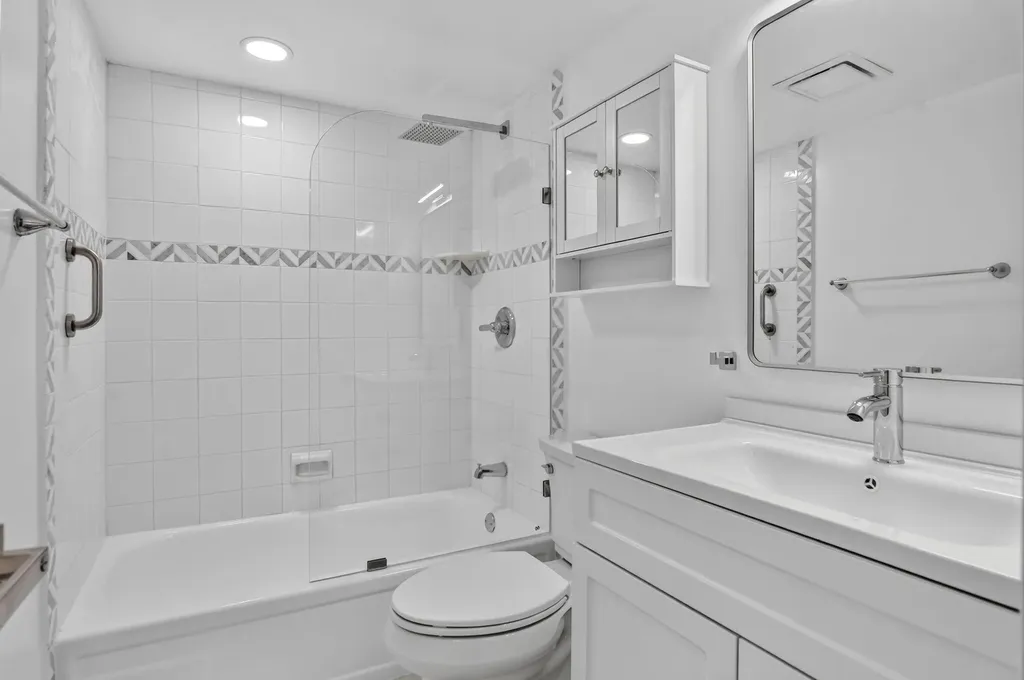 3045 Cornwall C Boca Raton FL 33434