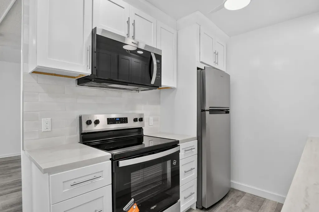3045 Cornwall C Boca Raton FL 33434