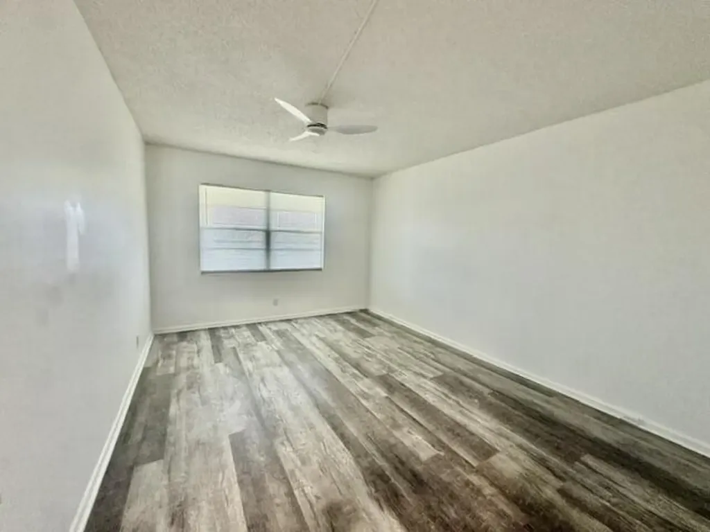 3045 Cornwall C Boca Raton FL 33434