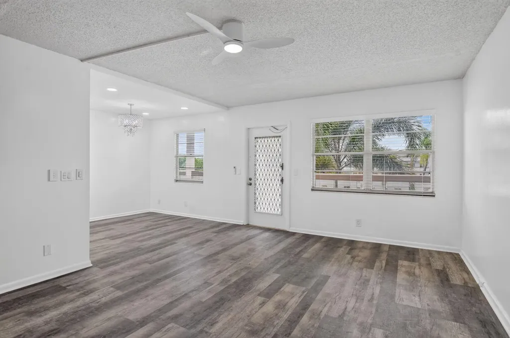 3045 Cornwall C Boca Raton FL 33434