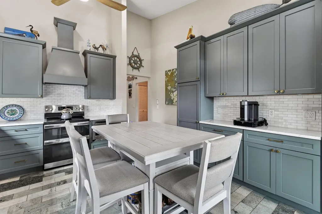 1646 SE Green Acres Circle Port St Lucie FL 34952