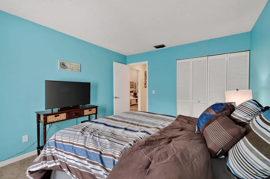 1646 SE Green Acres Circle Port St Lucie FL 34952