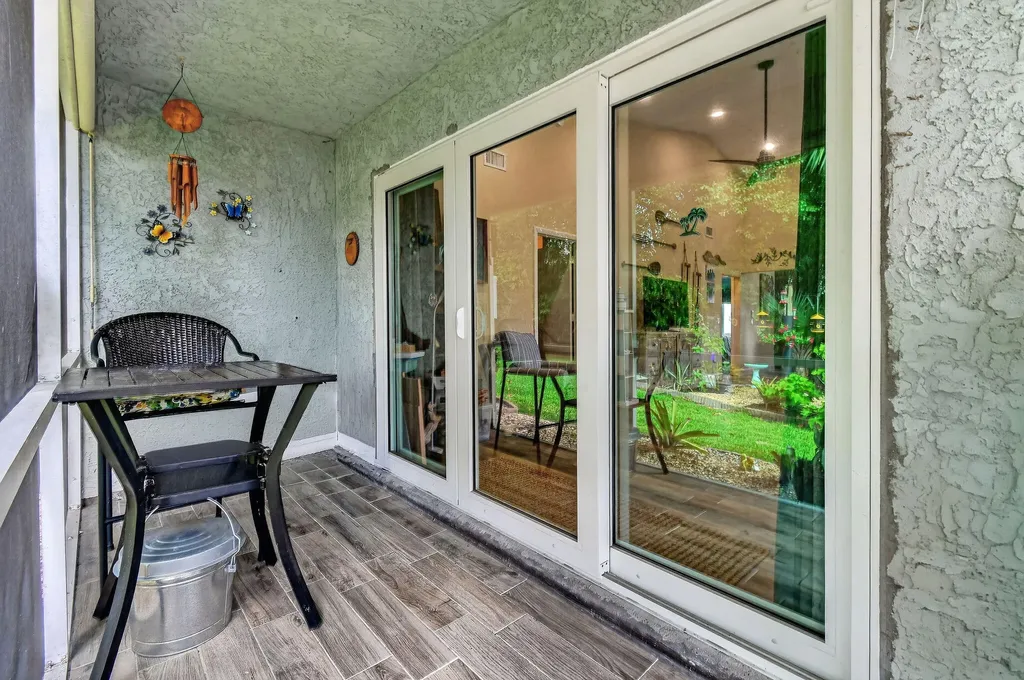 1646 SE Green Acres Circle Port St Lucie FL 34952
