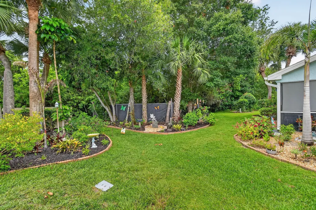 1646 SE Green Acres Circle Port St Lucie FL 34952